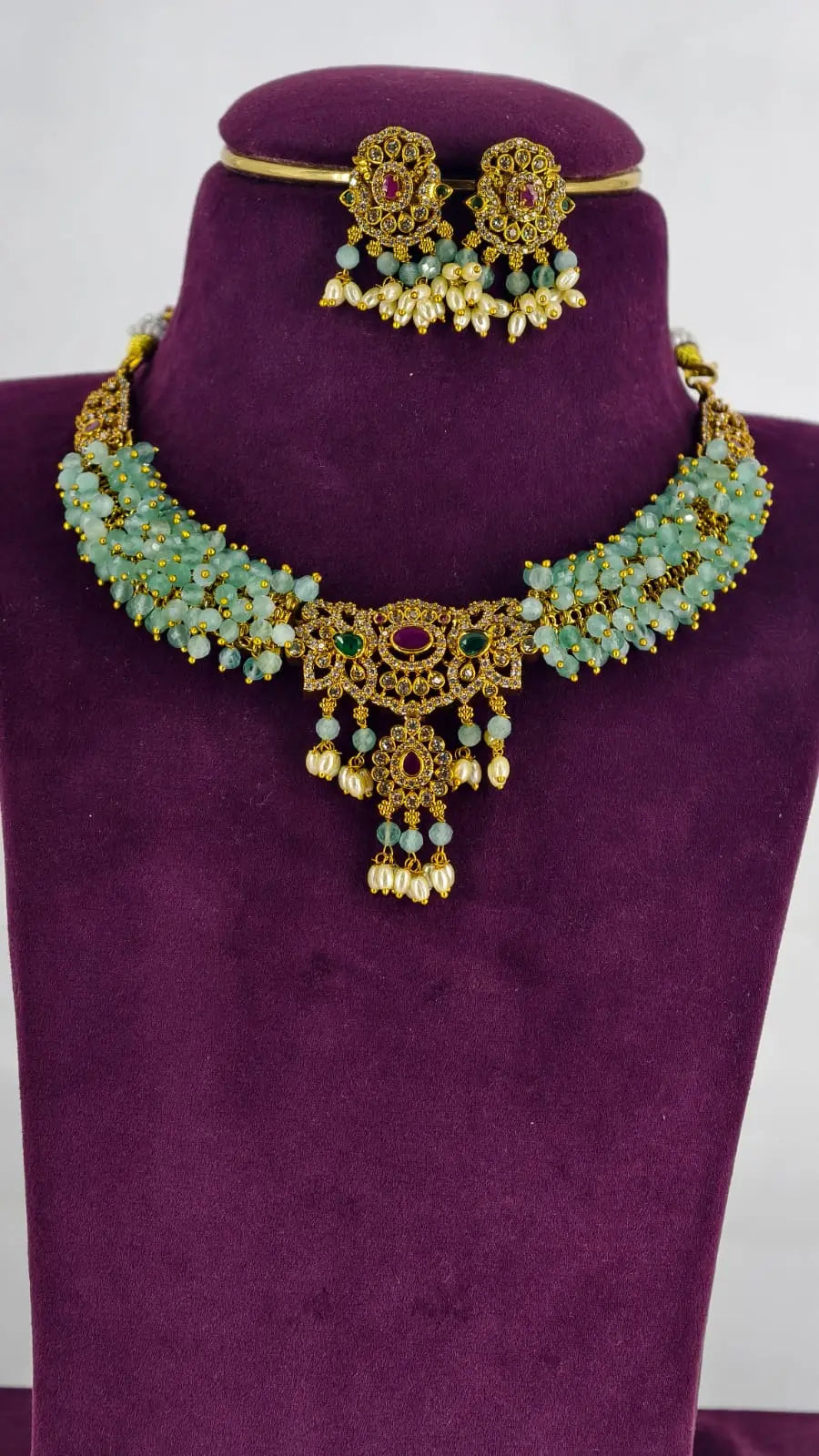 Mintara Green Floral beaded necklace