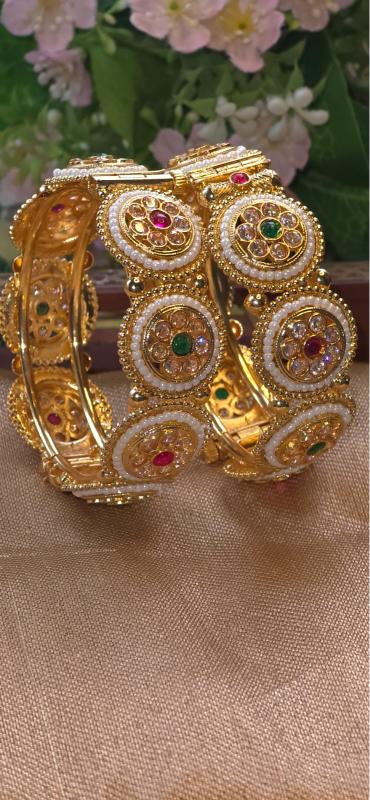 Tanvi Rajwadi Pearl Bangles