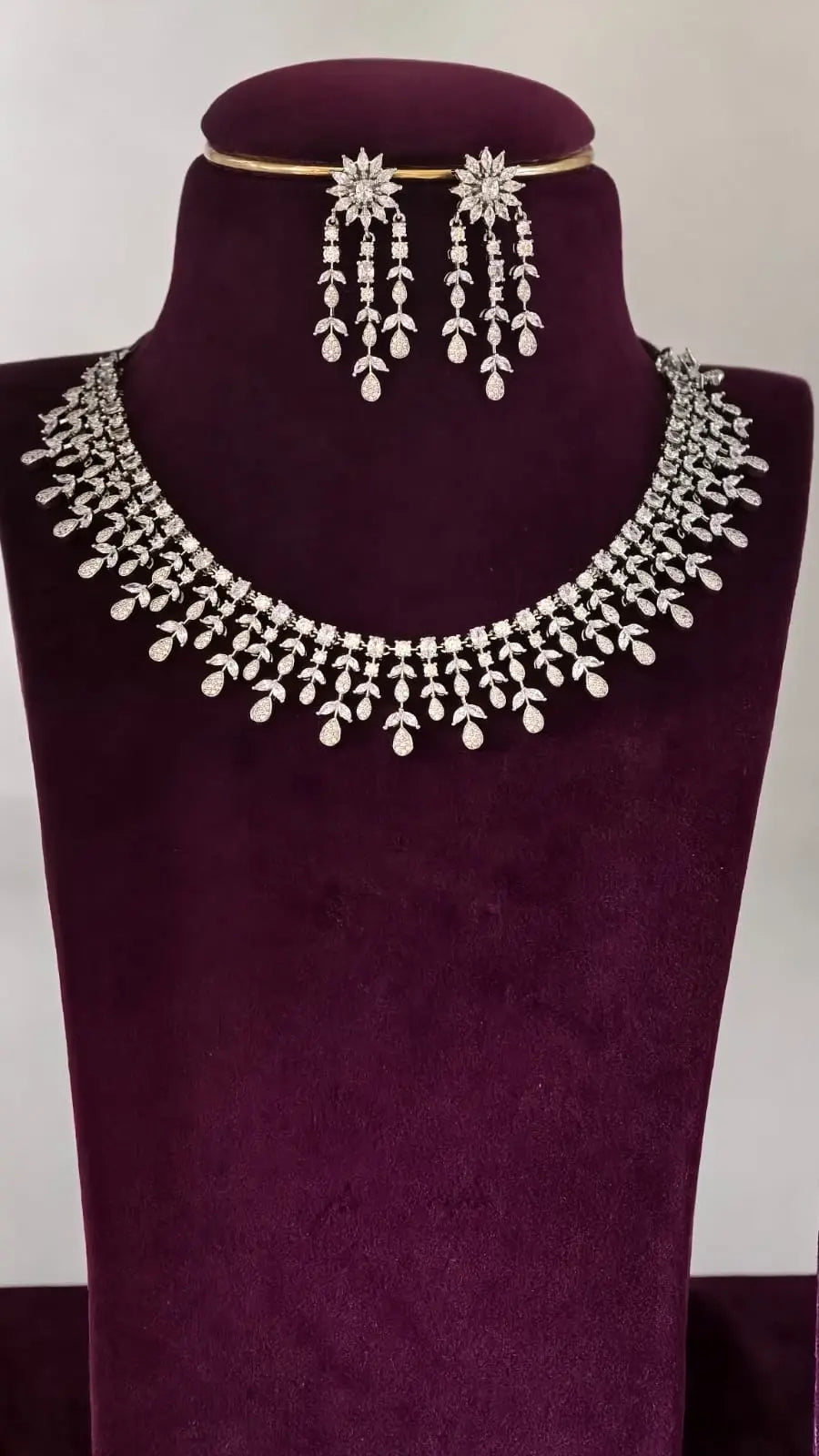 Seraphina Classic Teardrop Bridal AD Necklace Set