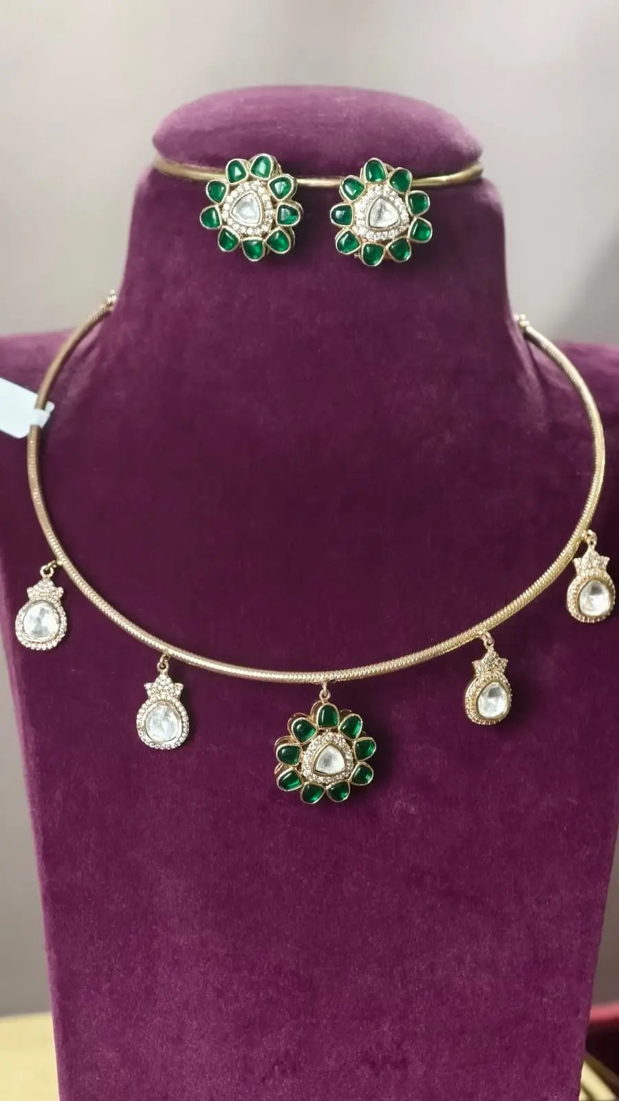Green Noora Kundan Hasli Necklace  Set